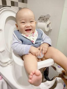 Đánh giá bô vệ sinh cho bé Boompotty của mẹ Tracy Vũ